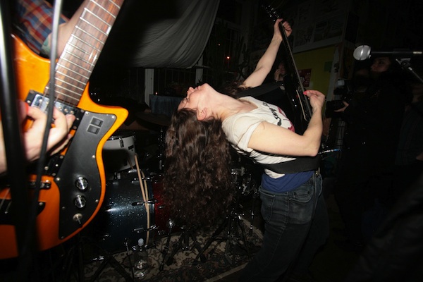 600dead-herrings-final-show.4